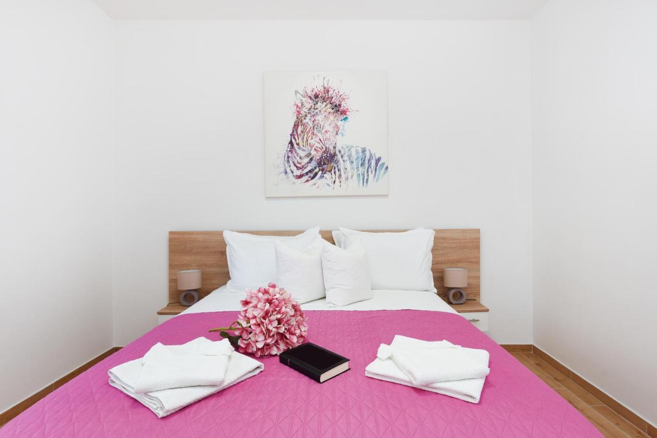 Apartments Lecija 扎达尔 外观 照片