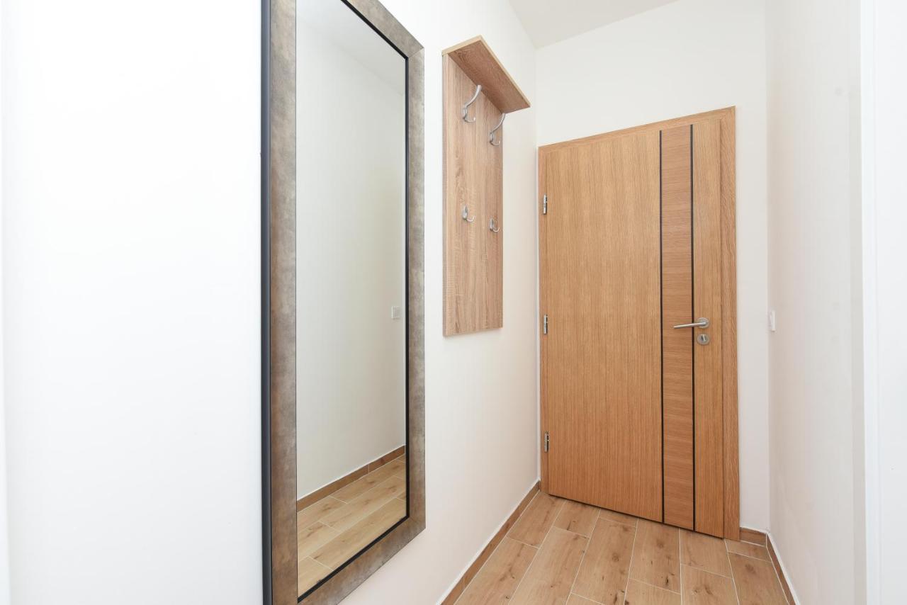 Apartments Lecija 扎达尔 外观 照片