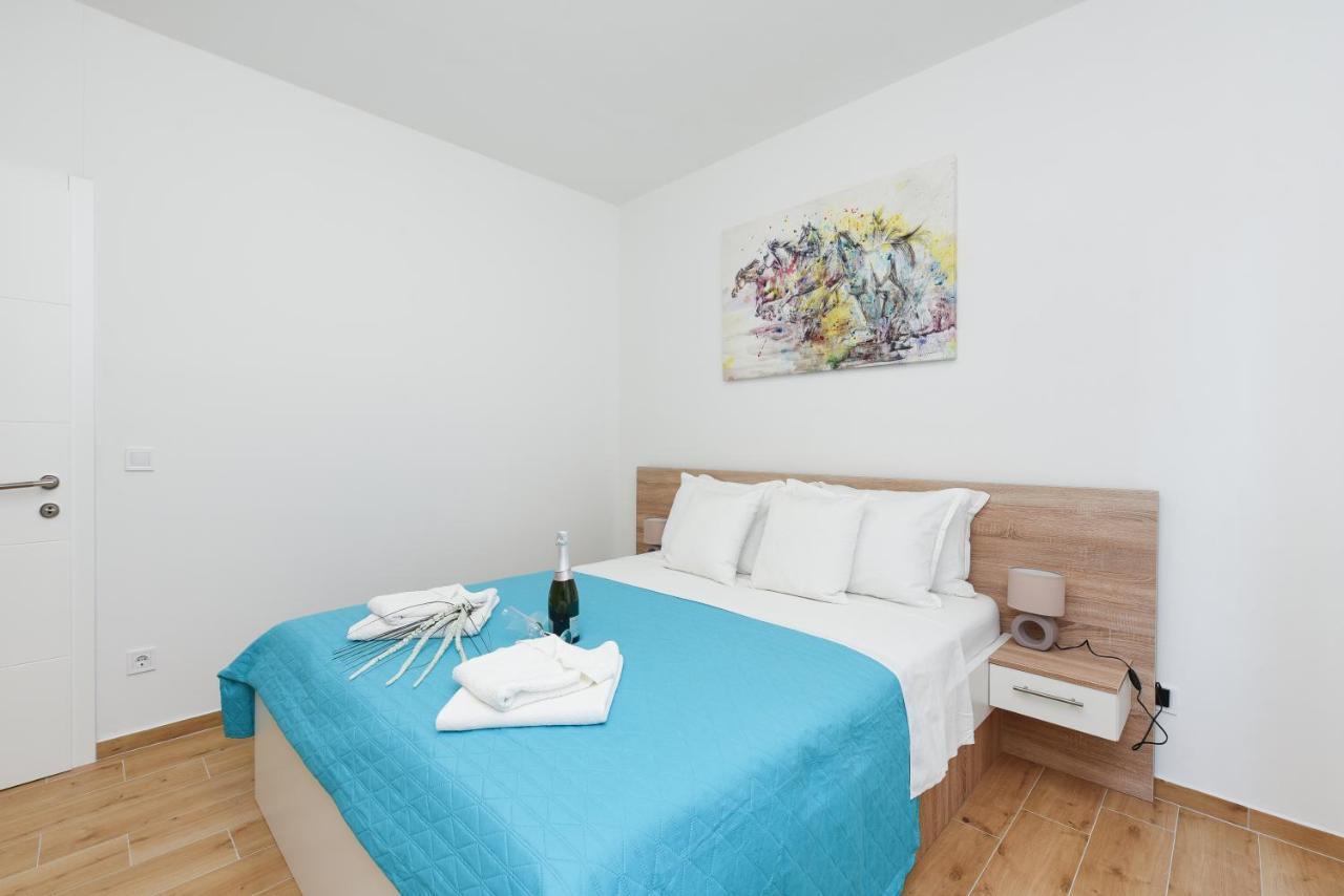 Apartments Lecija 扎达尔 外观 照片